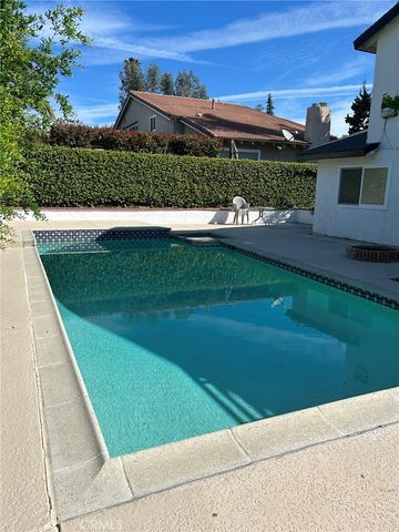 1734 N Yurok, Orange, CA 92867