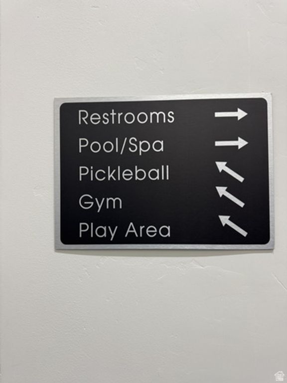 Image 12 of property listing at 140 W 150 S, Garden City, UT 84028