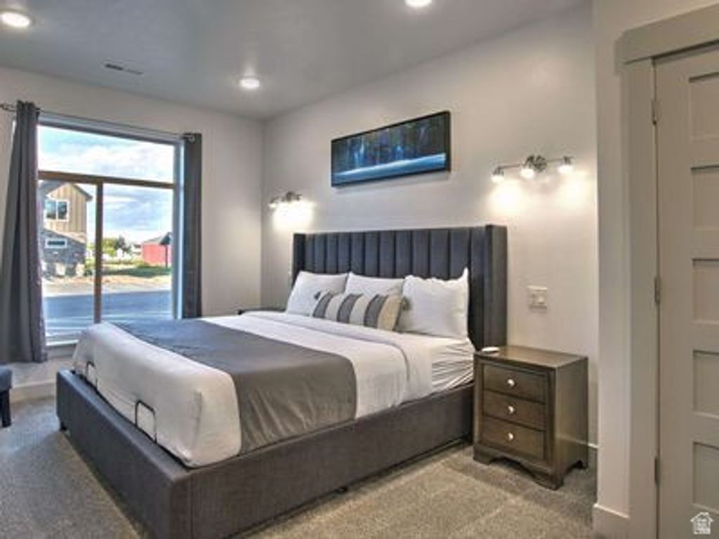 Image 7 of property listing at 140 W 150 S, Garden City, UT 84028