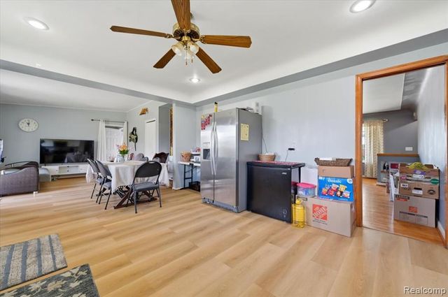 8565 Potomac Street, Center Line, MI 48015