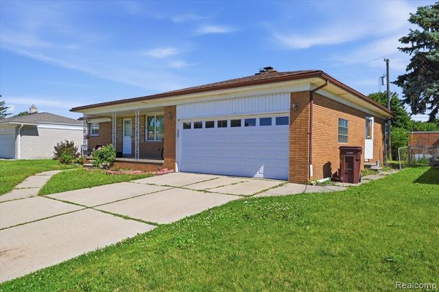8565 Potomac Street, Center Line, MI 48015