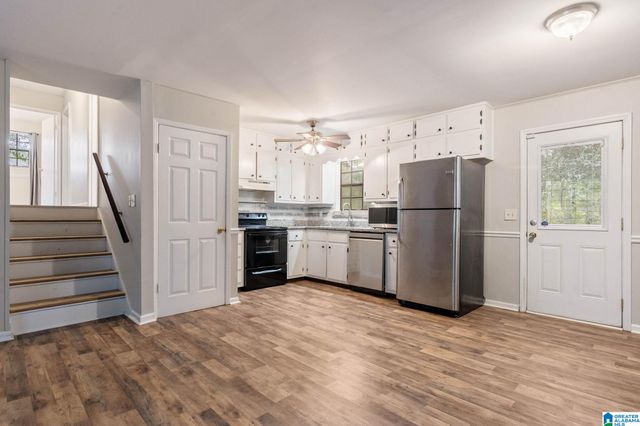 1152 OAK CREEK TRAIL NE, Pinson, AL 35215