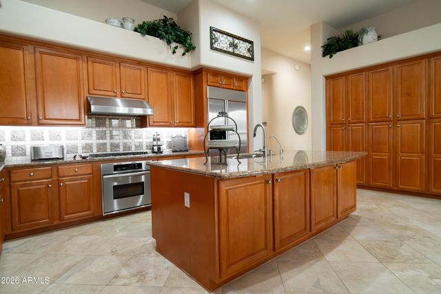 14221 S 2ND Street, Phoenix, AZ 85048