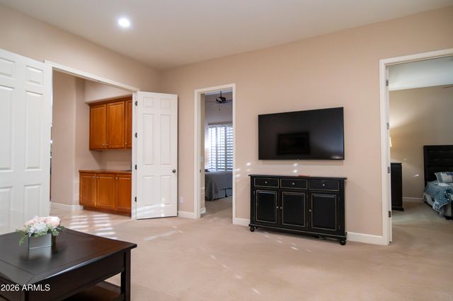 14221 S 2ND Street, Phoenix, AZ 85048