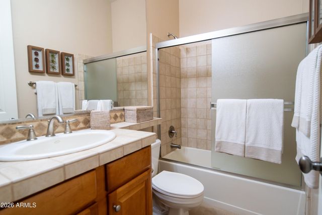 14221 S 2ND Street, Phoenix, AZ 85048