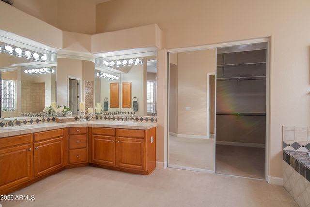 14221 S 2ND Street, Phoenix, AZ 85048
