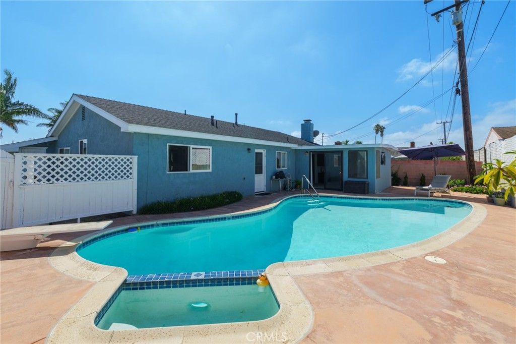 16281 Saratoga Lane, Huntington Beach, CA 92649 — photo 2
