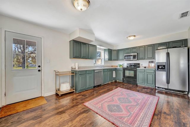 4111 E KNIGHTS GRIFFIN ROAD, Plant City, FL 33565