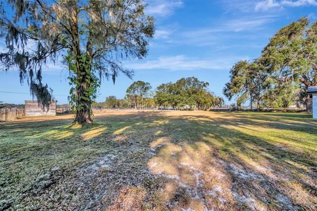 4111 E KNIGHTS GRIFFIN ROAD, Plant City, FL 33565