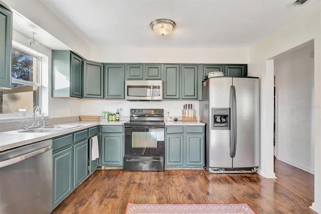 4111 E KNIGHTS GRIFFIN ROAD, Plant City, FL 33565