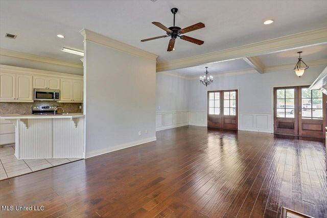 105 Lynwood Court, Canton, MS 39046