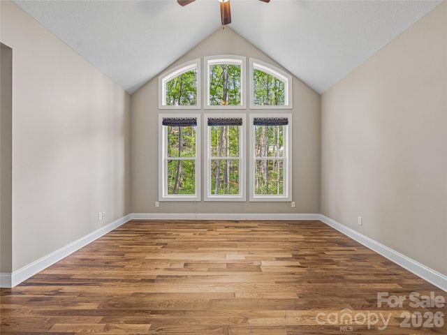 17 Bohemian Lane, Asheville, NC 28805