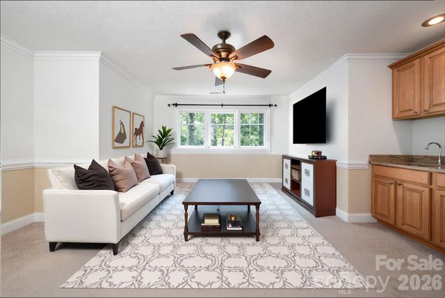 17 Bohemian Lane, Asheville, NC 28805
