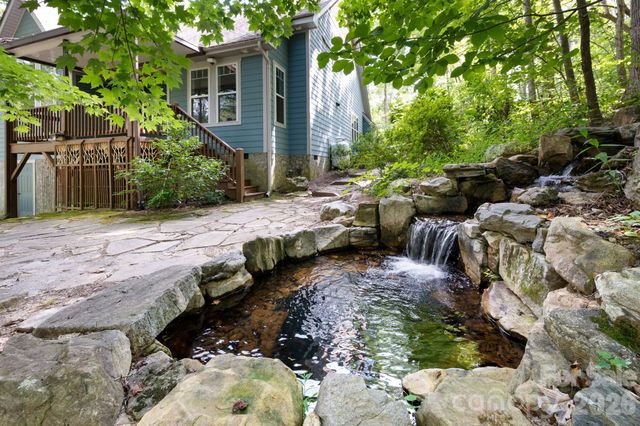 17 Bohemian Lane, Asheville, NC 28805