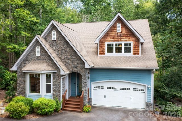 17 Bohemian Lane, Asheville, NC 28805