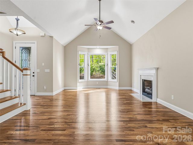 17 Bohemian Lane, Asheville, NC 28805