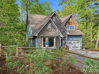 17 Bohemian Lane, Asheville, NC 28805
