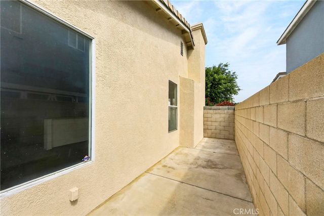 15165 Beartree St, Fontana, CA 92336