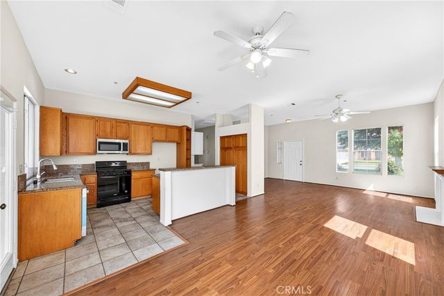 15165 Beartree St, Fontana, CA 92336