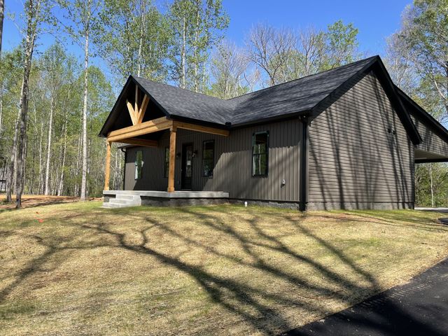 144 Hasty Dr, Lynchburg, TN 37352