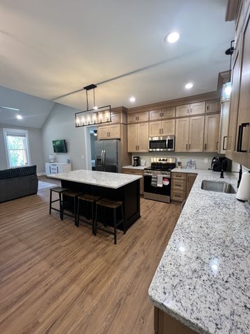 144 Hasty Dr, Lynchburg, TN 37352