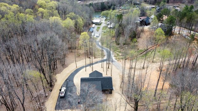 144 Hasty Dr, Lynchburg, TN 37352