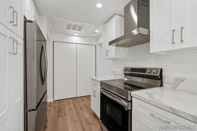 655 Columbia St 108, San Diego, CA 92101