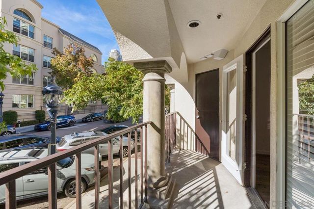 655 Columbia St 108, San Diego, CA 92101
