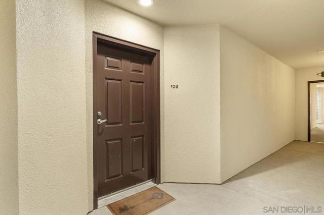 655 Columbia St 108, San Diego, CA 92101