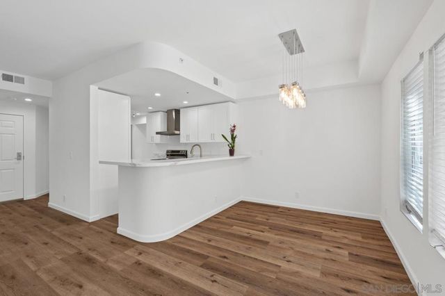 655 Columbia St 108, San Diego, CA 92101