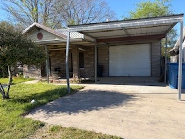 1129 E Palestine Street, Mexia, TX 76667