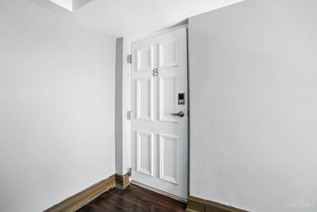 221 W Ninth Street, Cincinnati, OH 45202