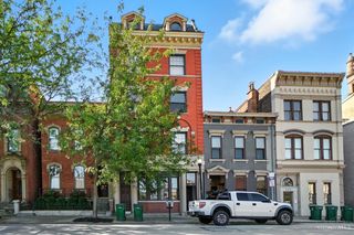 221 W Ninth Street, Cincinnati, OH 45202