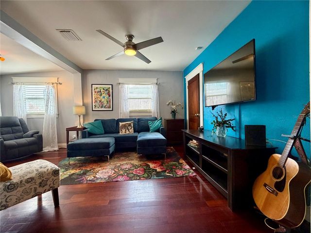 403 W CHELSEA STREET, Tampa, FL 33603