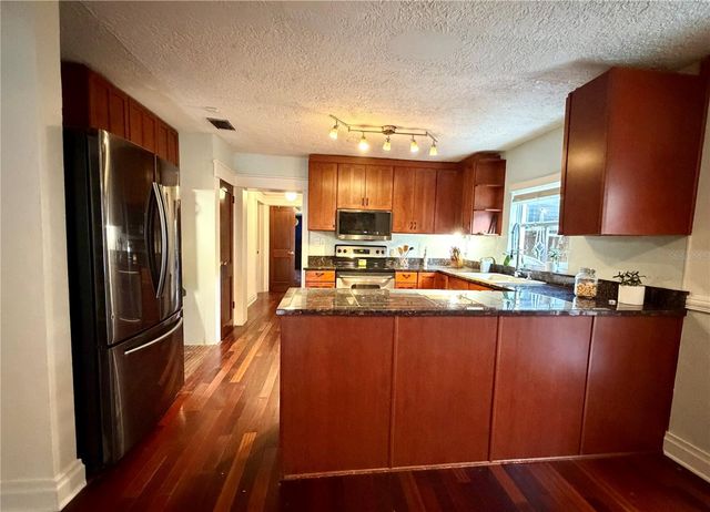 403 W CHELSEA STREET, Tampa, FL 33603