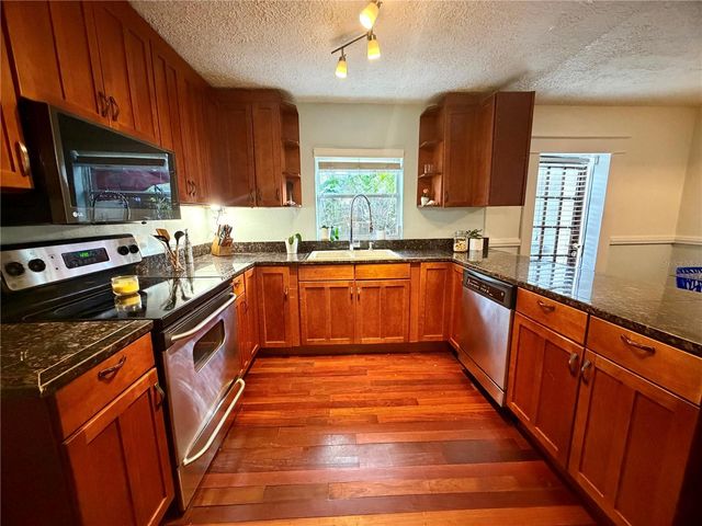 403 W CHELSEA STREET, Tampa, FL 33603