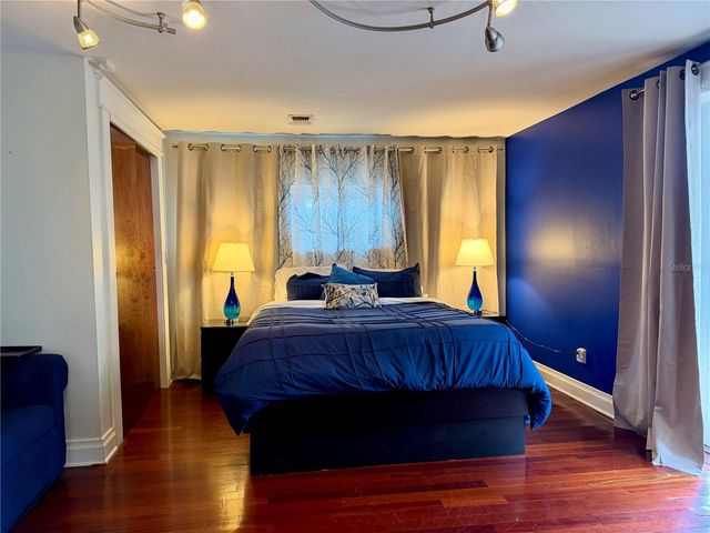 403 W CHELSEA STREET, Tampa, FL 33603