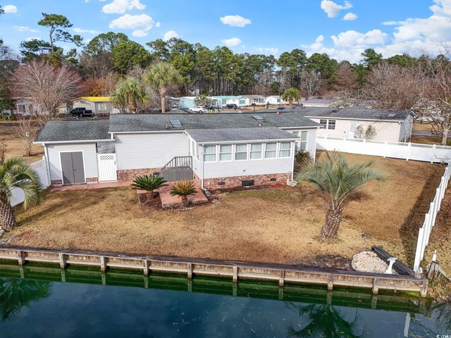 203 Skippers Ct., Little River, SC 29566