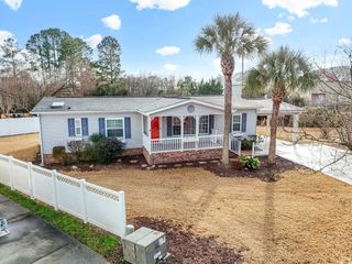 203 Skippers Ct., Little River, SC 29566