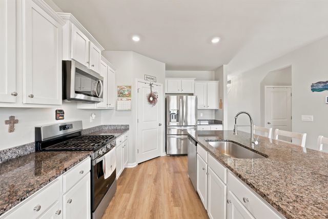 2259 Ainsley Dr., Little River, SC 29566