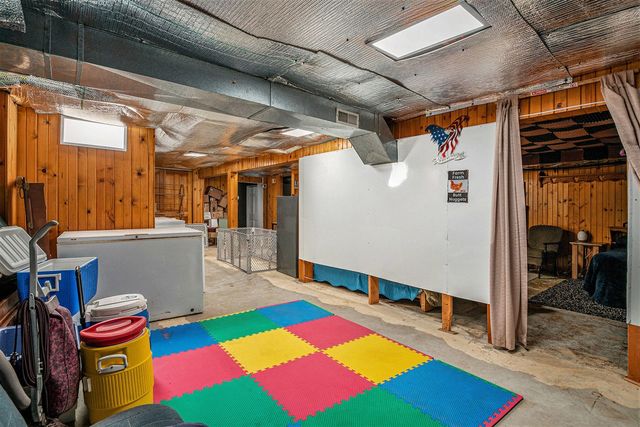 29726 Fawn River Road, Sturgis, MI 49091