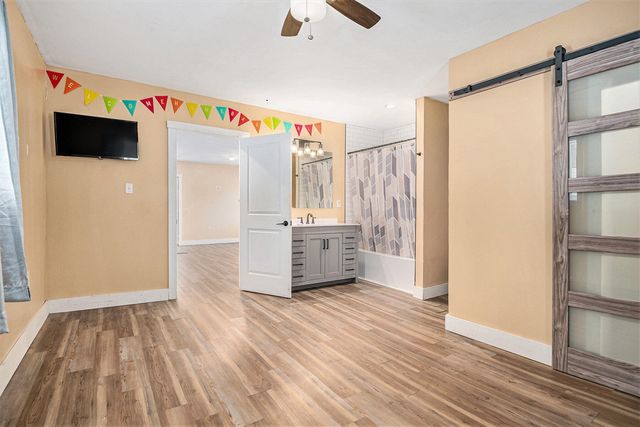 29726 Fawn River Road, Sturgis, MI 49091