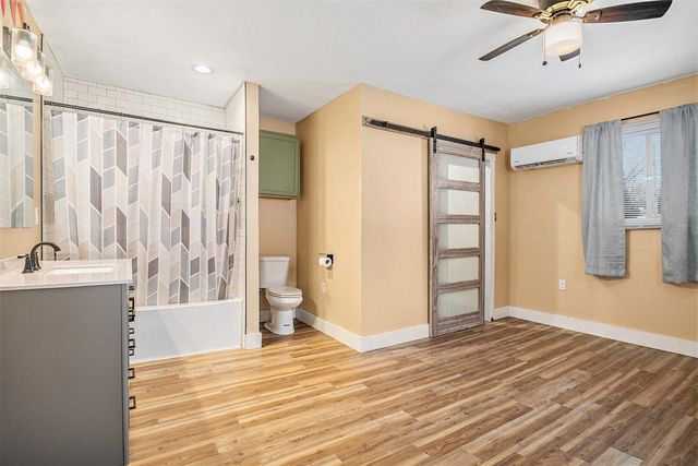 29726 Fawn River Road, Sturgis, MI 49091