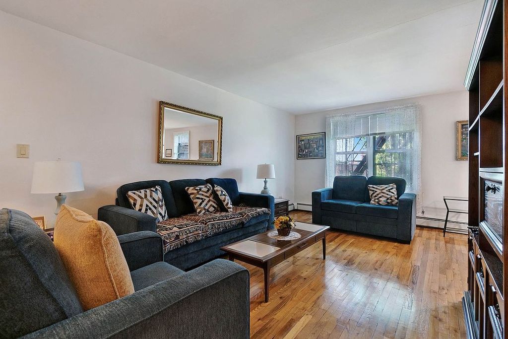 1130 Stadium Ave Apt 4E, New York City, NY 10465