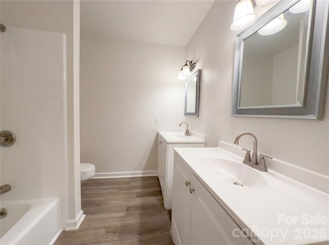 3695 Lake Shore Road S, Denver, NC 28037