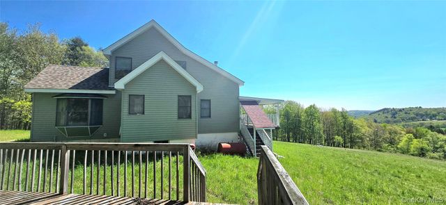 26 Beckys Hill Road, Hurleyville, NY 12747