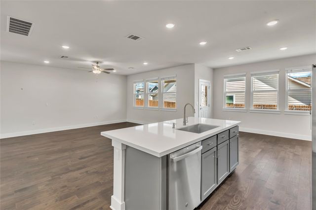 15607 Ellinger DR, Austin, TX 78728