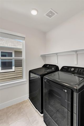 15607 Ellinger DR, Austin, TX 78728