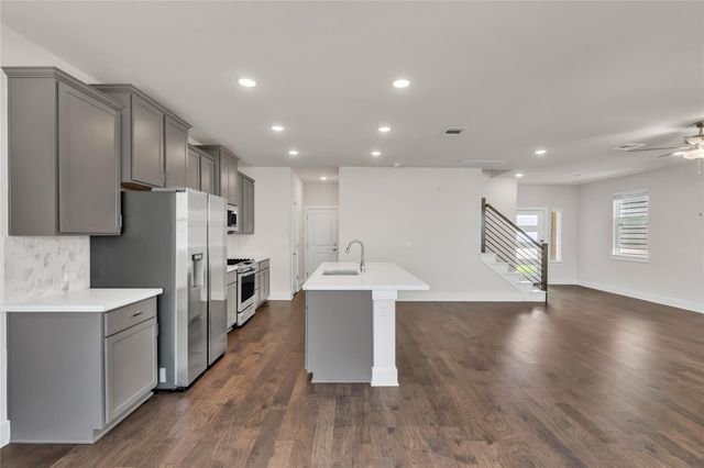 15607 Ellinger DR, Austin, TX 78728