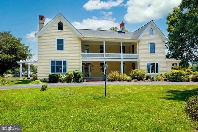 2208 HORNS POINT RD, Cambridge, MD 21613